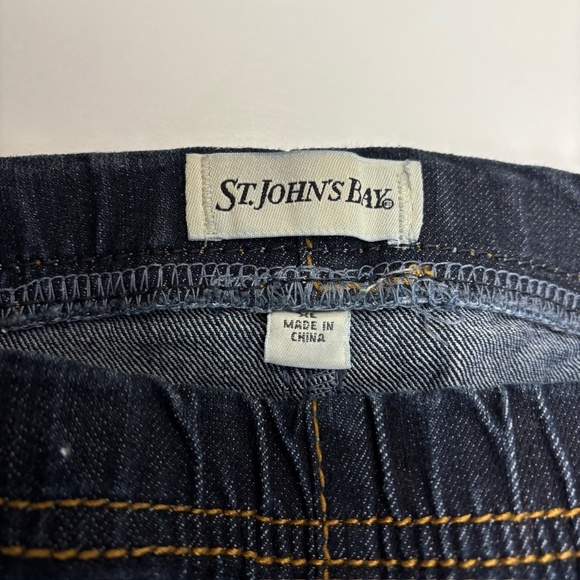 St. John's Bay Pull On Straight Jegging Women's size XL Dark Blue Denim jeans - Picture 2 of 4